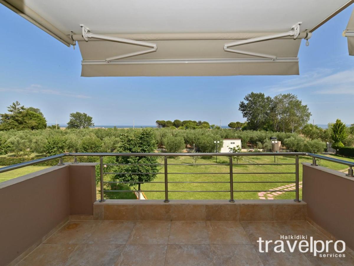Villa Iris By Rentalspro Services - Agios Mamas Beach Exterior photo