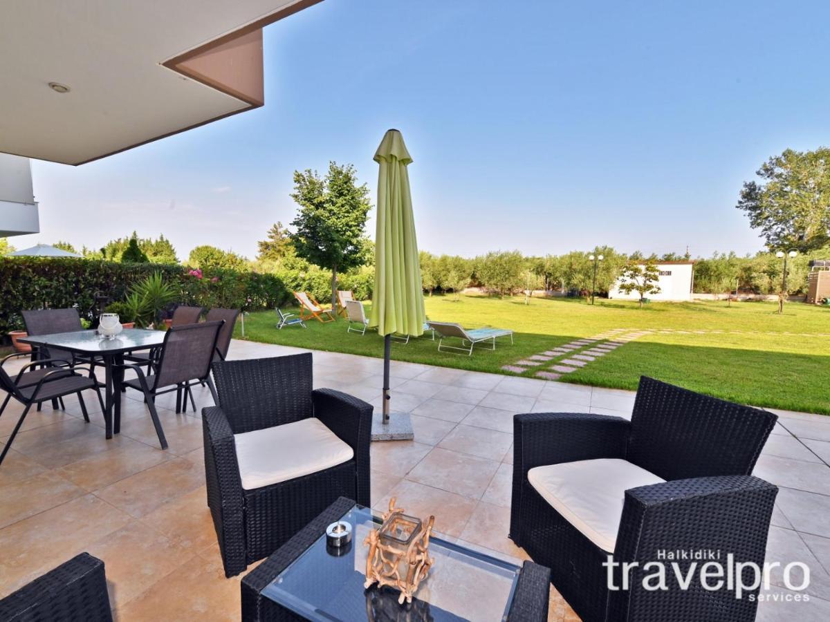 Villa Iris By Rentalspro Services - Agios Mamas Beach Exterior photo